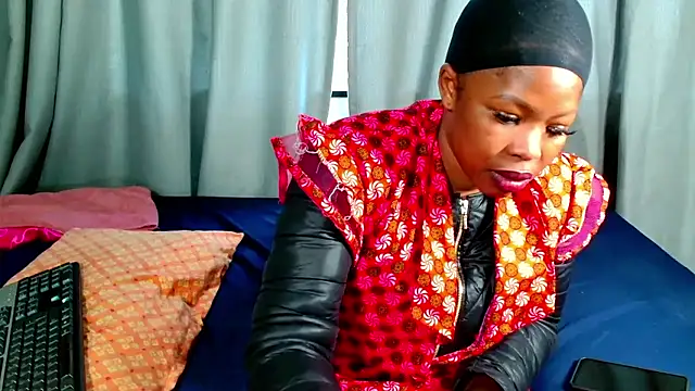 EROTIC_BARBIE28: онлайн-секс-чат