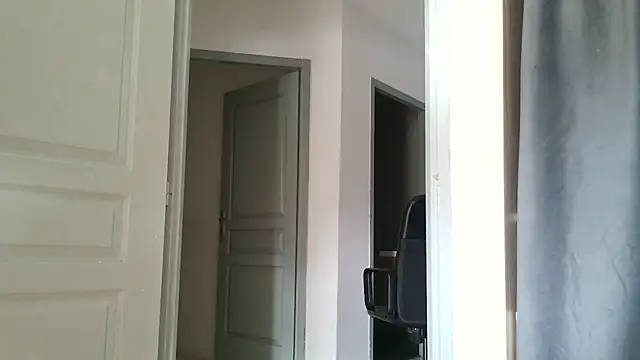 serena__vedette Adlı Modelin Canlı XXX Sohbeti