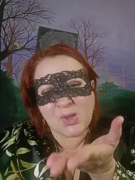 AgilaMipo élő XXX-chatje