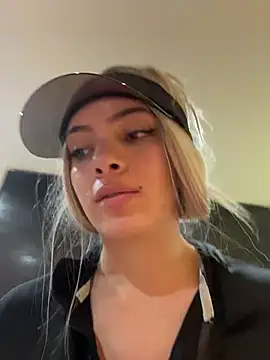 romanovanita 现场XXX聊天