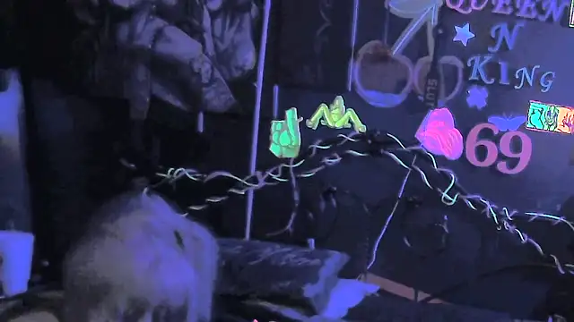 Splash_Queen420 – Naživo XXX chat