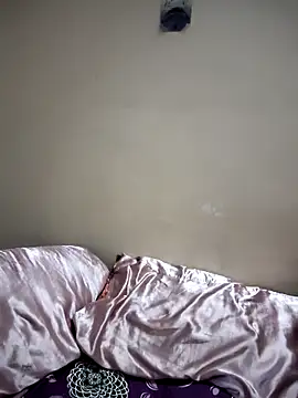 QueenBebe99 Show in webcam