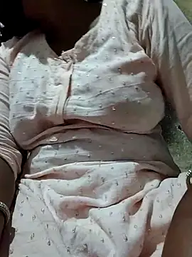 Онлайн чат XXX SRIDEVI55446