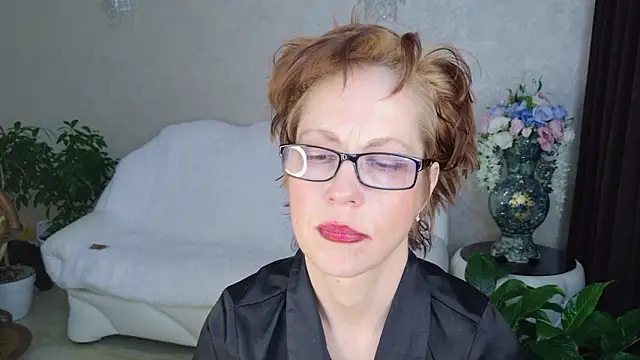 Онлайн чат XXX LioraWeiss