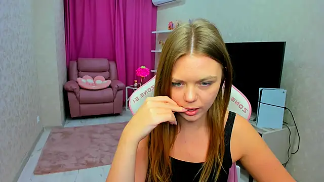 Strawberrye Chat XXX in diretta