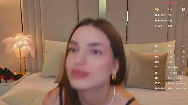 BellaHalles live XXX chat