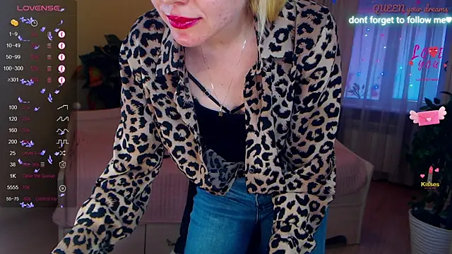 XXX chat uživo modela LiSinDoll