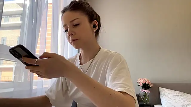 adelecloud live XXX chat