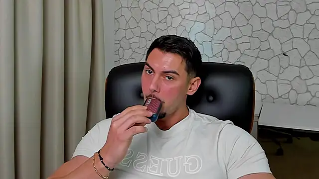 ClintMasters 即時 XXX 聊天