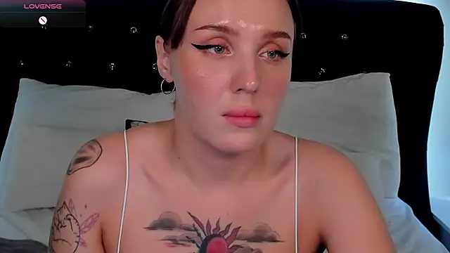 LianaFord live XXX chat