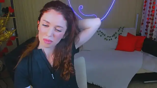 ChristinaConteereeのライブXXXチャット