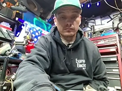 Živý XXX chat twistafatpipe