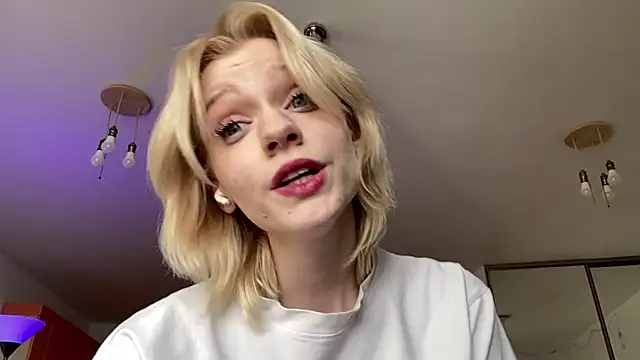 HirokoMassengills Show in webcam