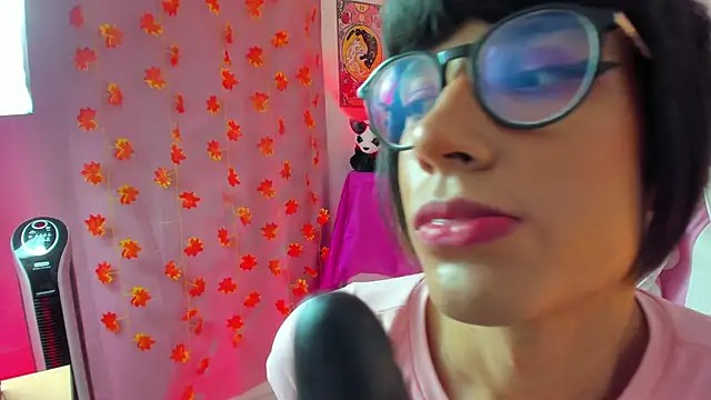 Madeline_21 Webcam show