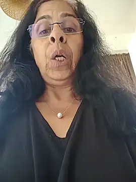 Chat +18 de NakedMILFx ao vivo