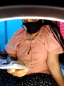 priya2098 现场XXX聊天