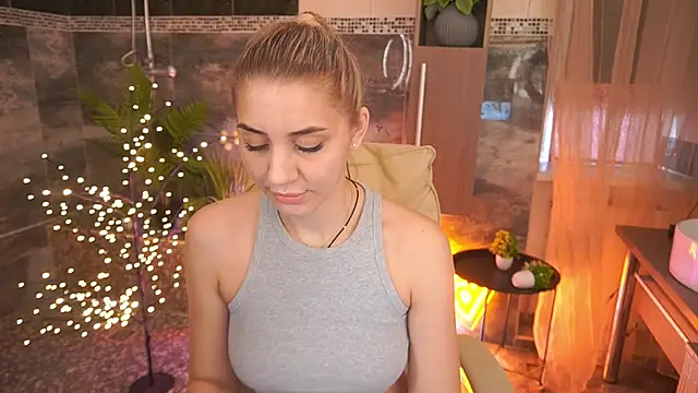 Chat +18 de GinnyQueen ao vivo