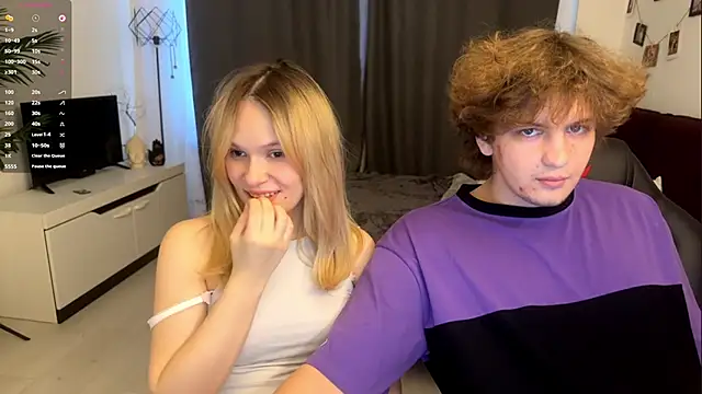 minions2 Webcam Show