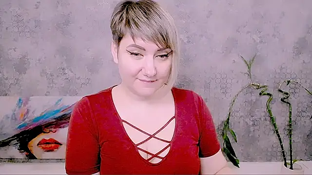 Djullia Chat XXX live