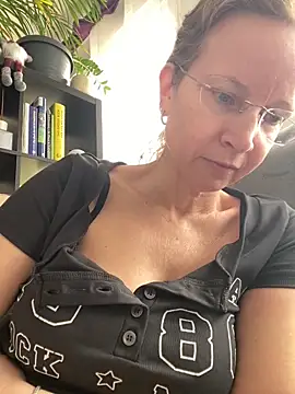 Chat +18 de AnnikaRose ao vivo