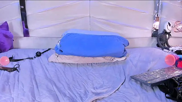 Chat +18 de VesperVelvet ao vivo