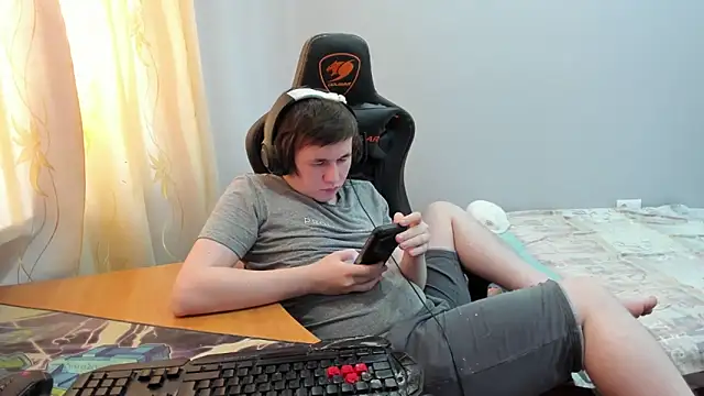 Вебкам-шоу iliaskrislove