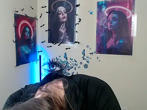 StrangerGi's Live XXX Chat