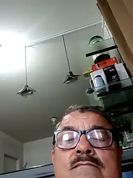 Misterymem63のウェブカメラショー