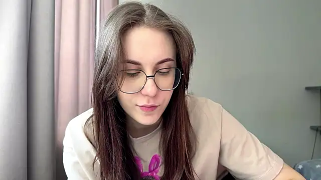 JanelleCourville 现场XXX聊天