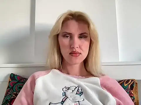 Ilymaris 在線直播表演