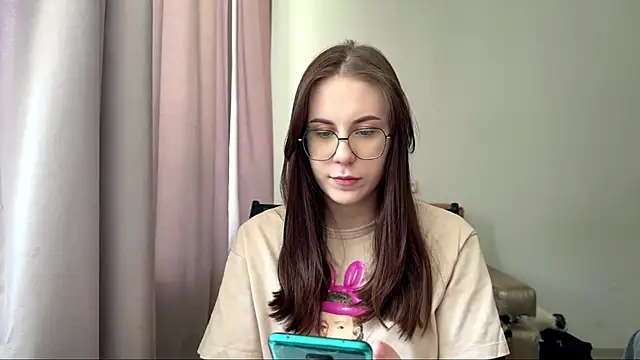 JanelleCourville লাইভ XXX চ্যাট