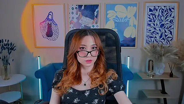 Chat +18 de Karen__davis ao vivo