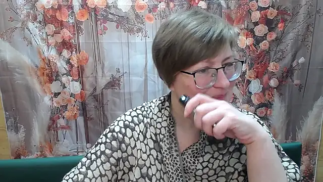 RadaChudna 现场XXX聊天