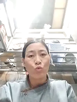 lris-Beauty77 网络视讯表演