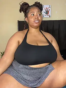 LunaCovenn's Webcam Show