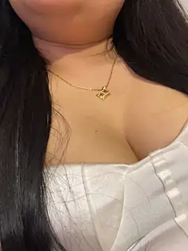 Violet_pusy 现场XXX聊天