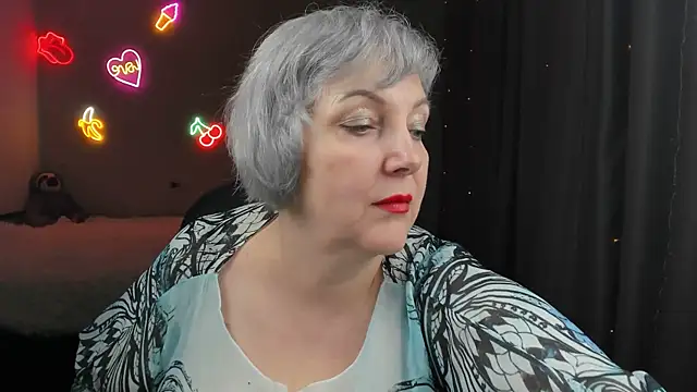 Mary-Leee Show in webcam