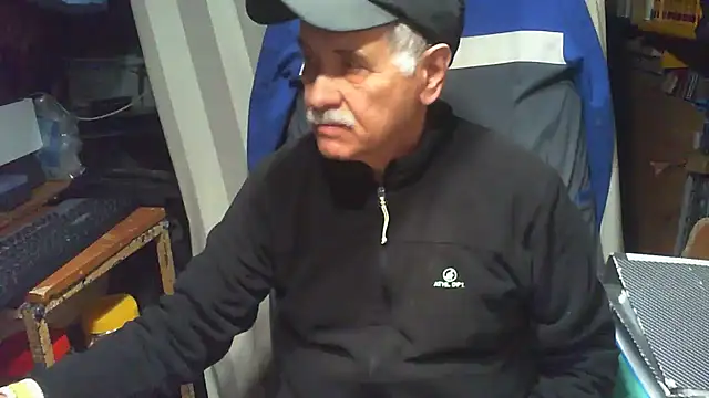 nonnomaturobisex 网络视讯表演