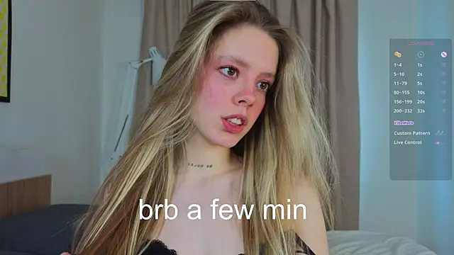 Chat XXX en directo de TiffinyMergist