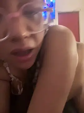 Vivi_Kvsh Chat XXX live