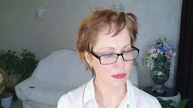 LioraWeiss' Live XXX Chat