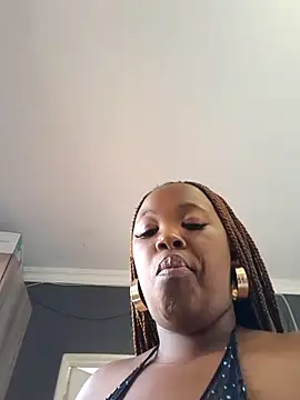 SWEETDOLLY29XX – Live XXX-chat