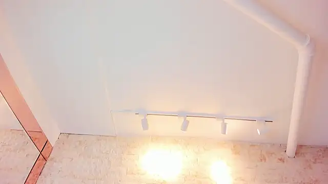 Živý XXX chat mia_roldan_