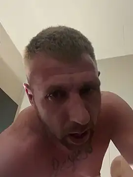 AntManzz – Naživo XXX chat