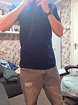 XXX chat uživo modela Dejvvvv95