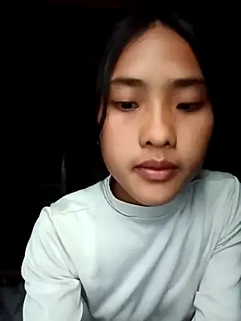 XXX chat uživo modela Hoa-tuylip