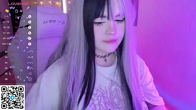 SelenaCute's Live XXX Chat