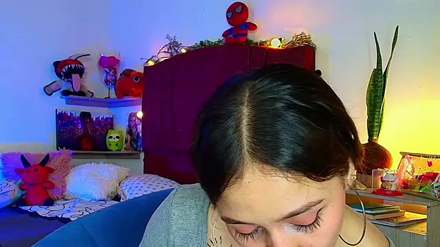 Chat +18 de alisson_zafiro_ ao vivo