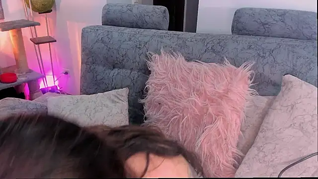 Sara_kitty12's Live XXX Chat