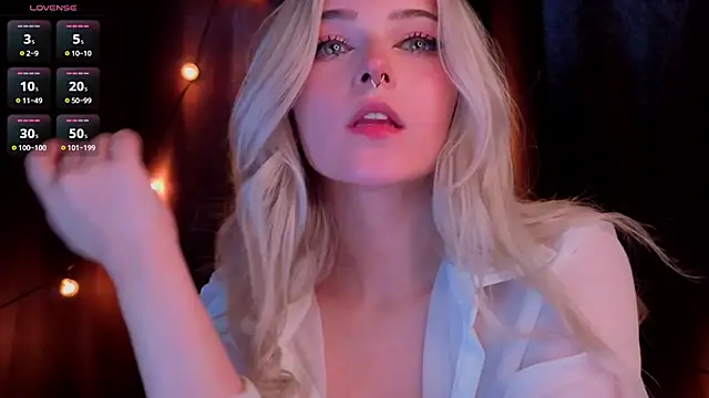 Chat +18 de ShyniAlice ao vivo